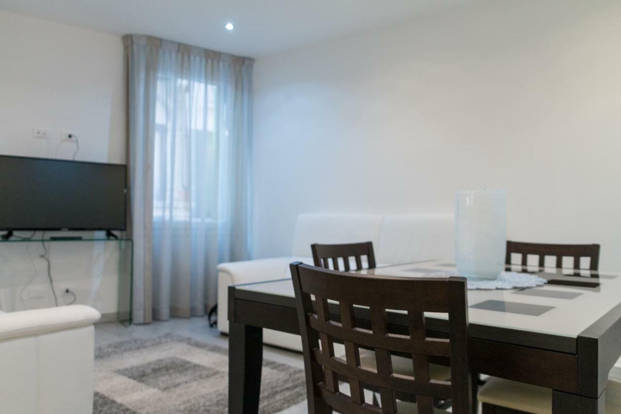 Majoorel Apartamento *